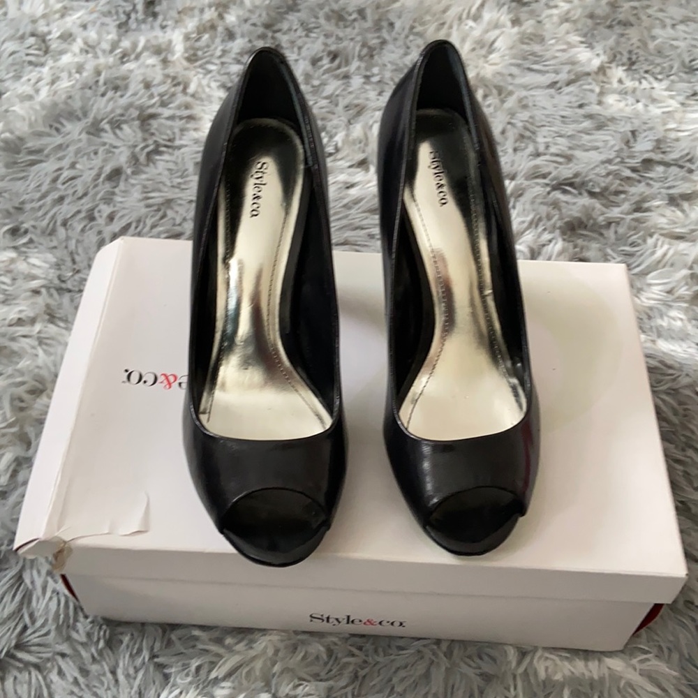 Style & co. black shoes for women!!